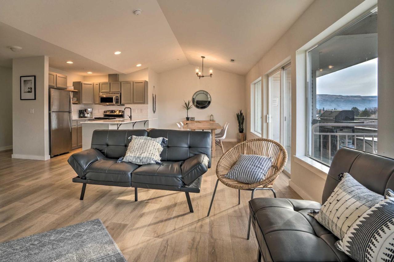 Chic Chelan Condo With Balcony, Walk To Lake And Dtwn! Exteriör bild